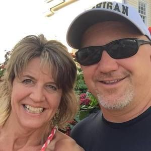 Meet your Posher, Connie